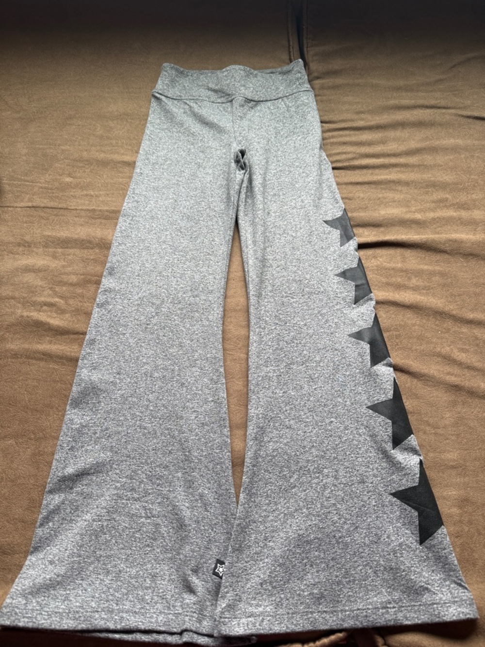 Pixie Lane Girls' Gray Star-Accent Flared Active Pants